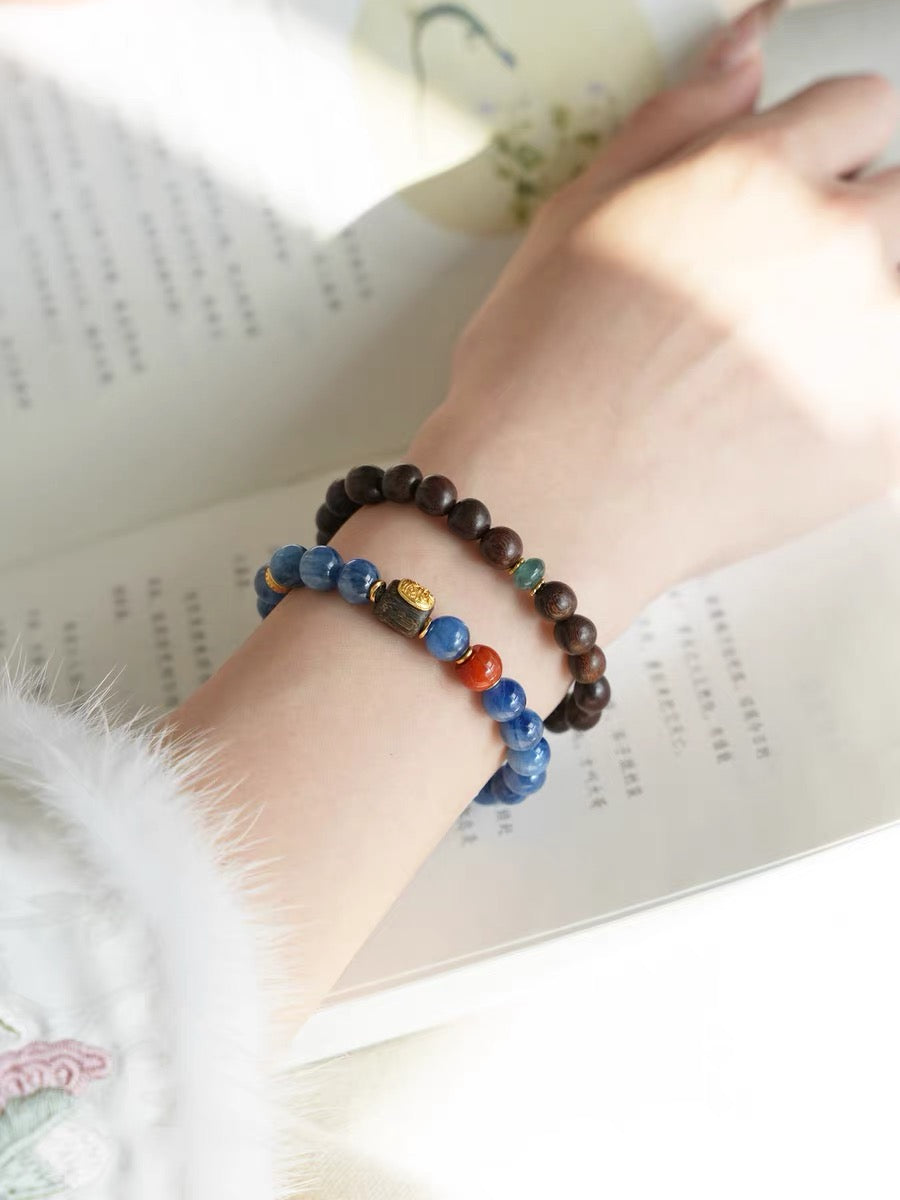 Natural Chinese Blue Kyanite, Nanhong Agate & Agarwood Beaded Bracelet